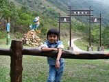 [Click for large photo]